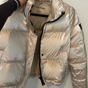 CALVIN KLEIN cropped puffer coat